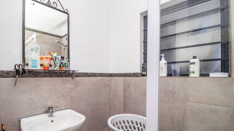2 Bedroom Property for Sale in Parklands East Western Cape